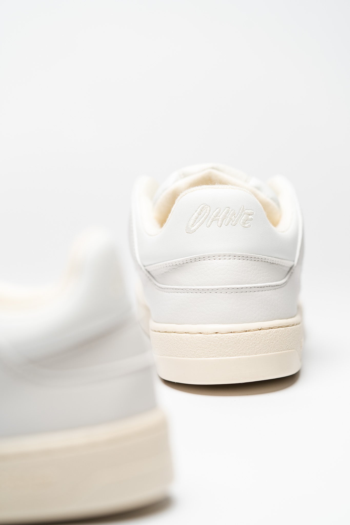 BAREFOOT SNEAKER 090 IVORY