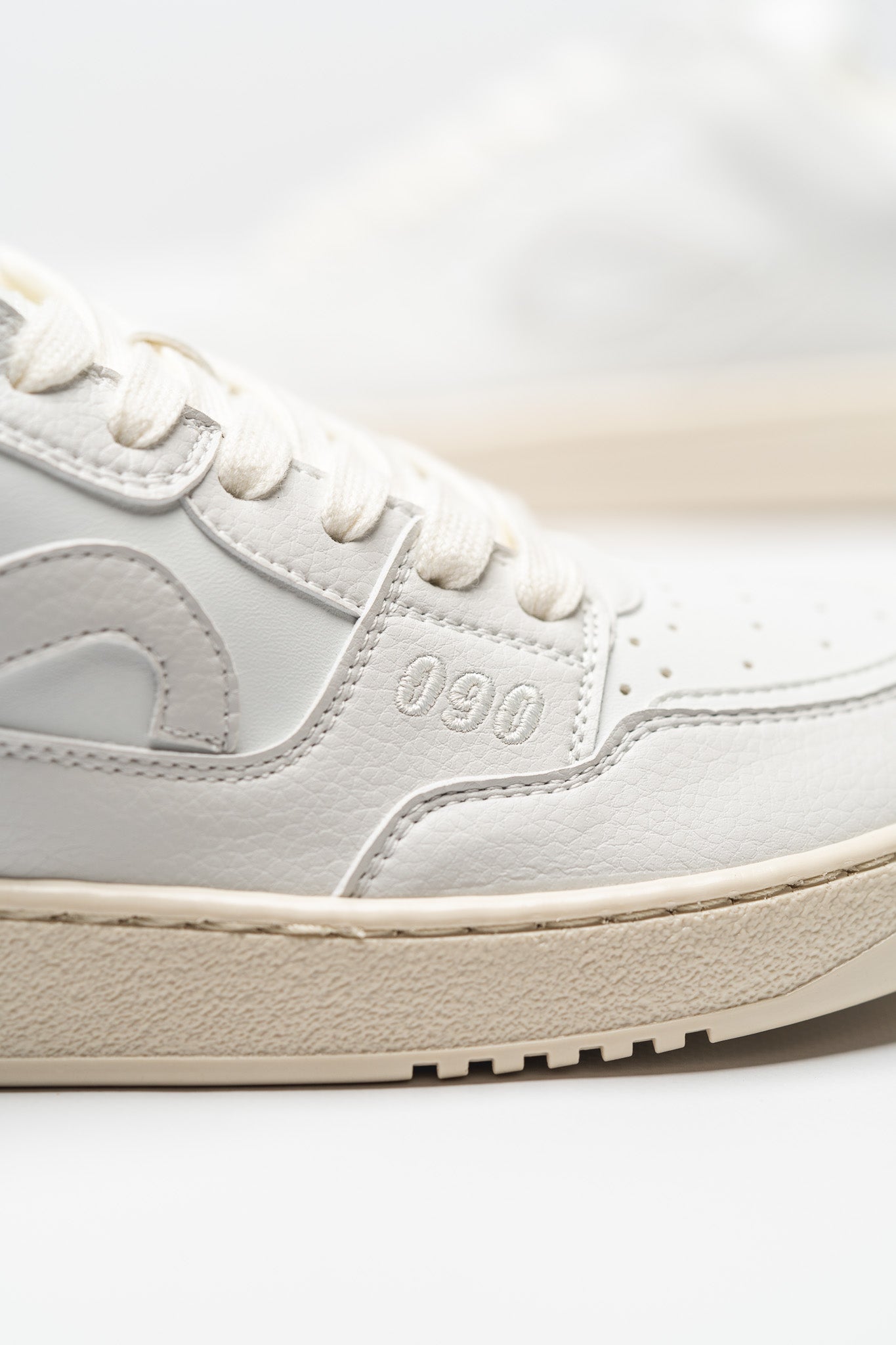 BAREFOOT SNEAKER 090 IVORY