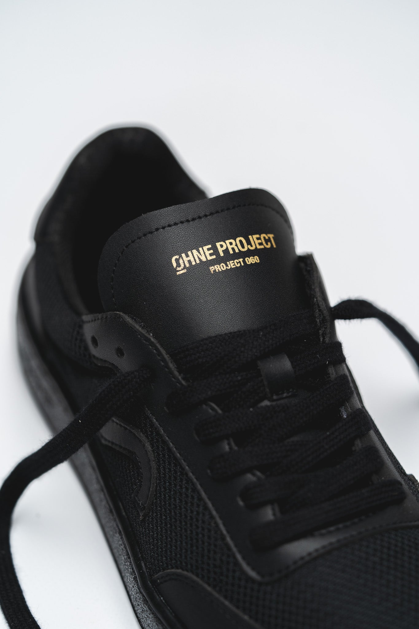 BAREFOOT SNEAKER 060 BLACK MESH