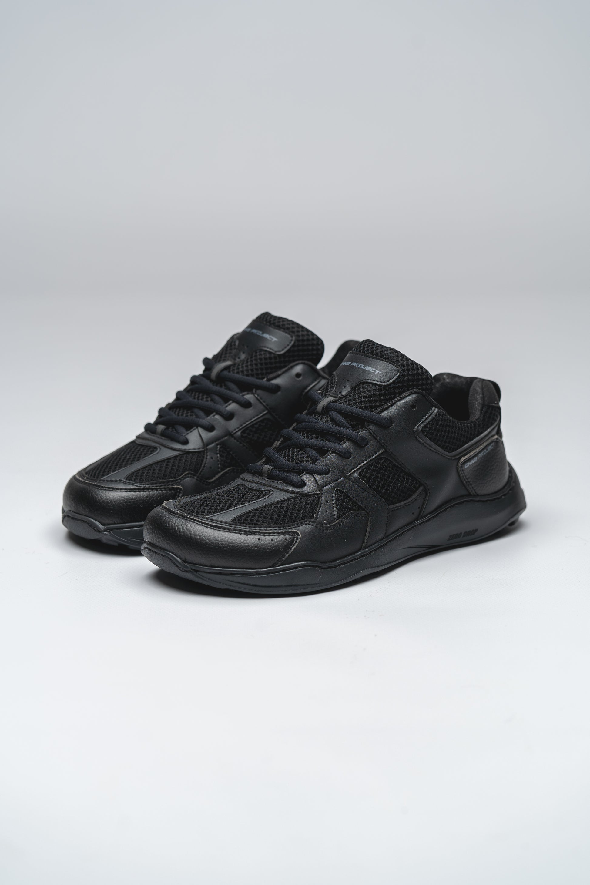 Barefoot Sneaker Retro Run Triple Black 2