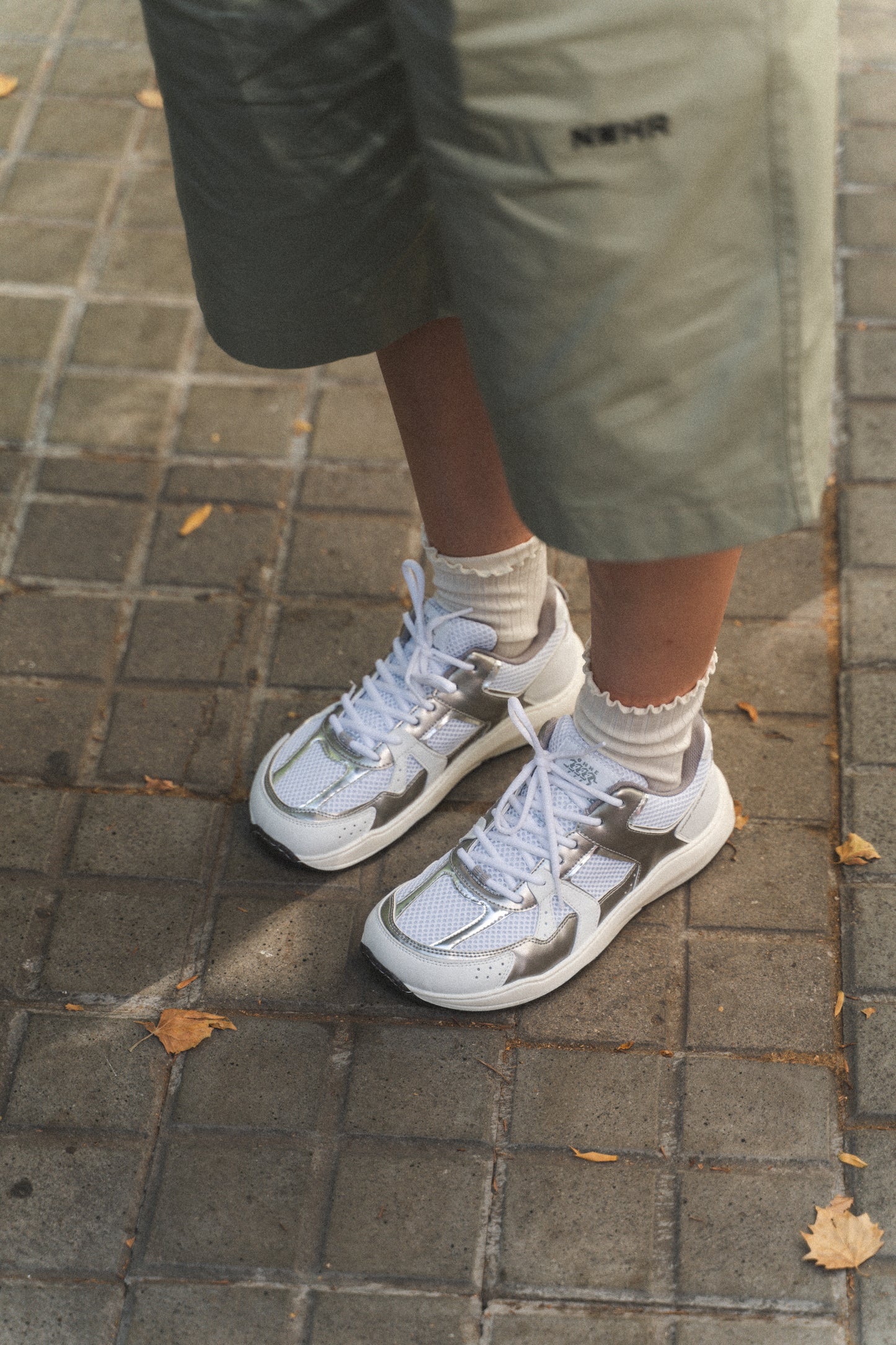 BAREFOOT SNEAKERS RETRO RUN NWHR WHITE