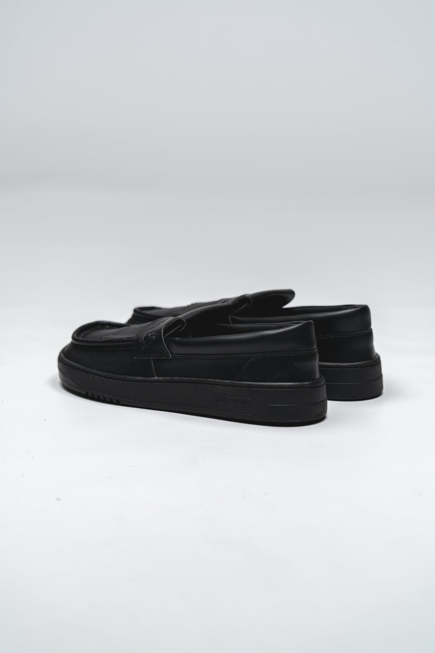 Barefoot Loafer Luma Butter Black 5