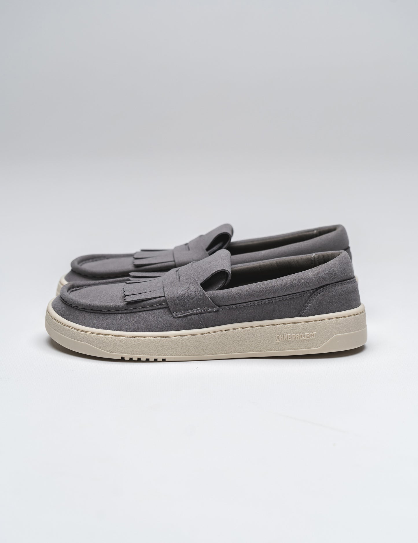 Barefoot Loafer Luma Smoke Grey 1
