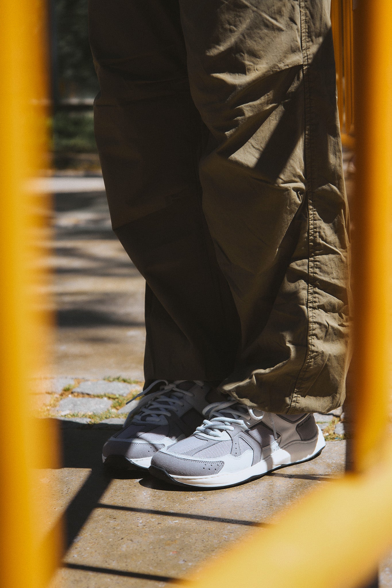 SNEAKERS DESCALÇA RETRO SMOKE