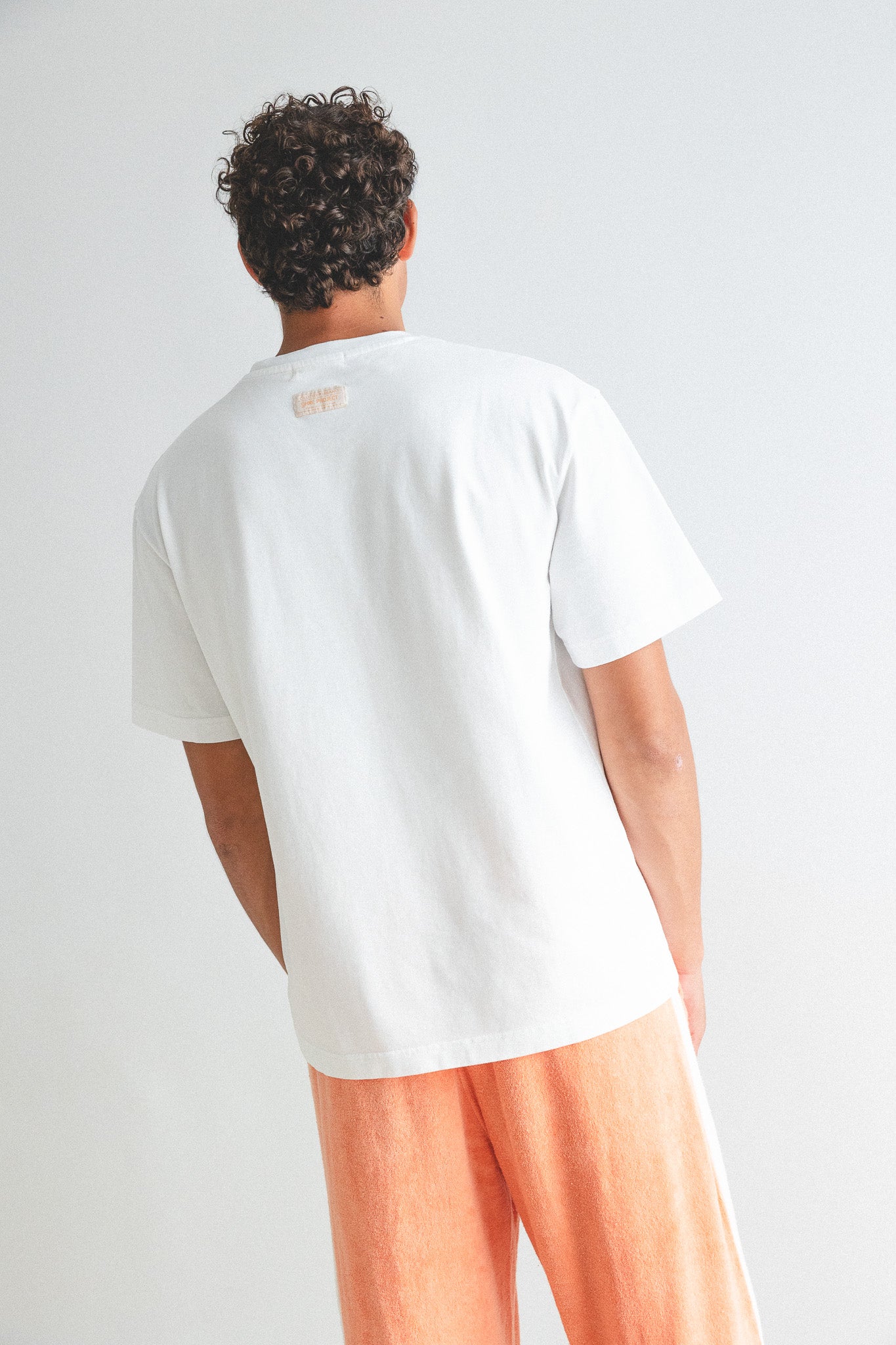 OHNE PROJECT x CLOTSY BRAND - CAMISETA OVERSIZE BLANCA