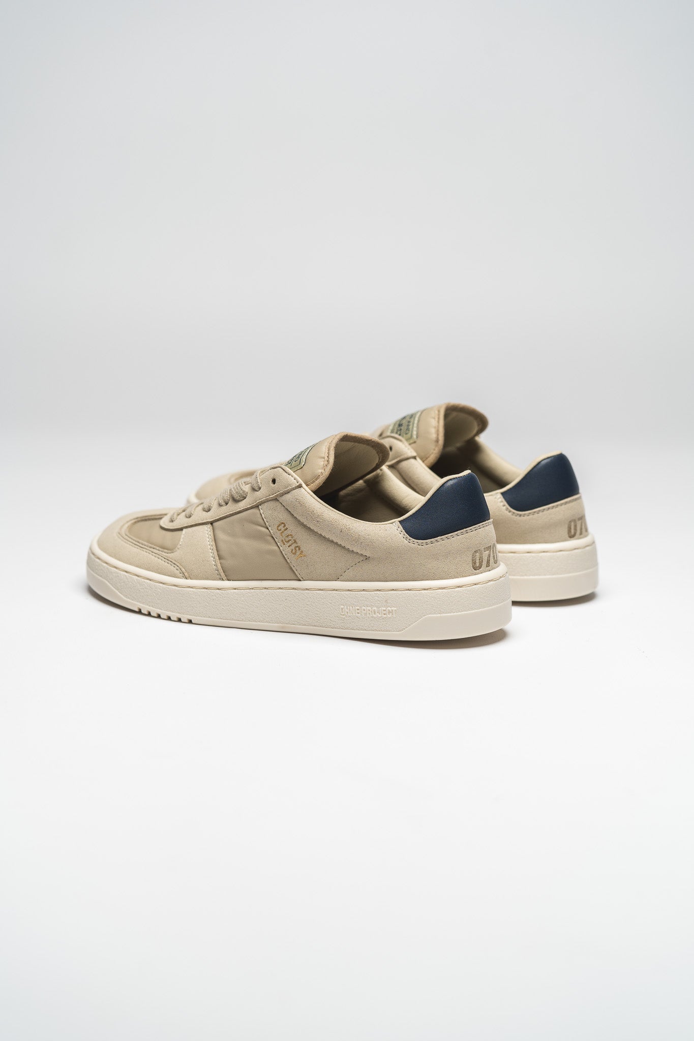 BAREFOOT SNEAKER 070 TAUPE OHNE PROJECT x CLOTSY BRAND