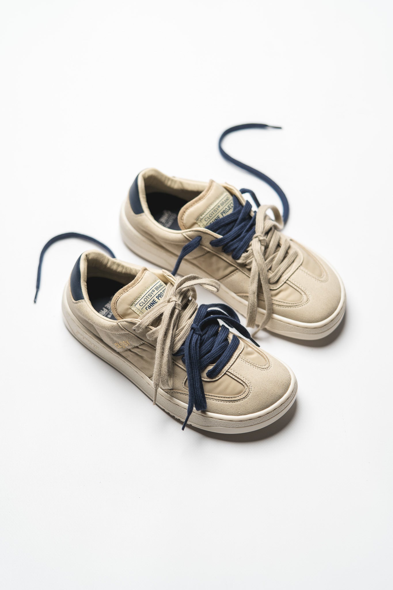 BAREFOOT SNEAKER 070 TAUPE OHNE PROJECT x CLOTSY BRAND