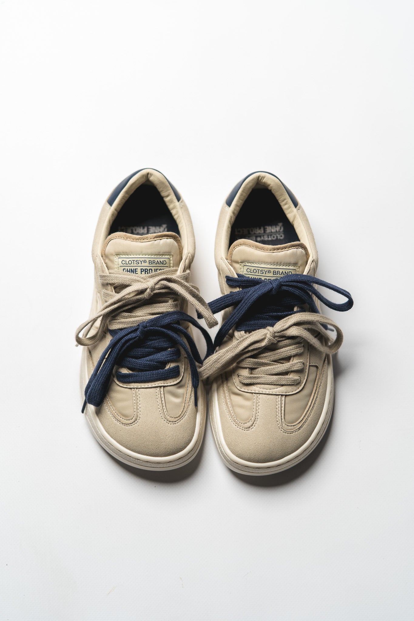 BAREFOOT SNEAKER 070 TAUPE OHNE PROJECT x CLOTSY BRAND