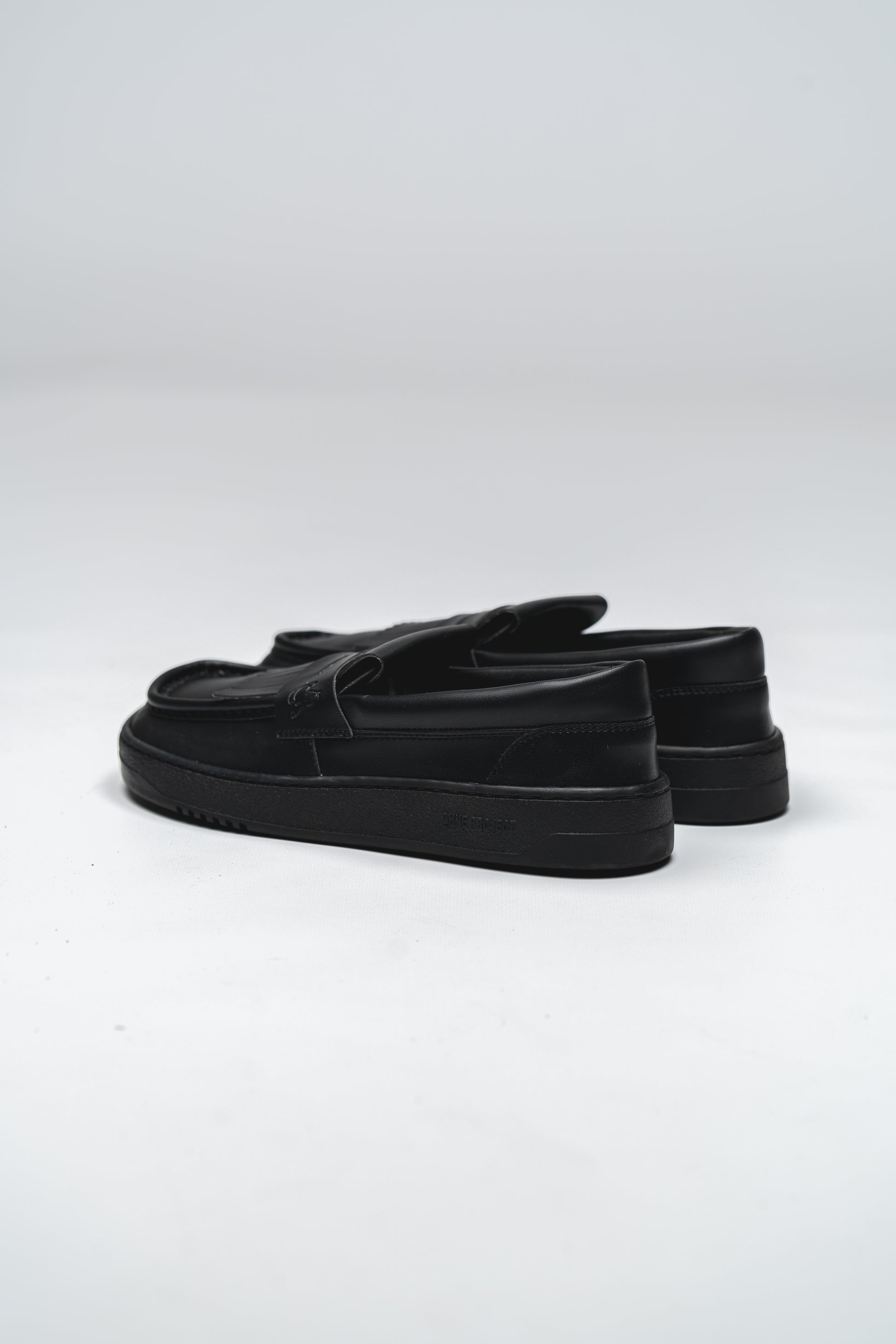 Barefoot Loafer Luma Butter Black 5