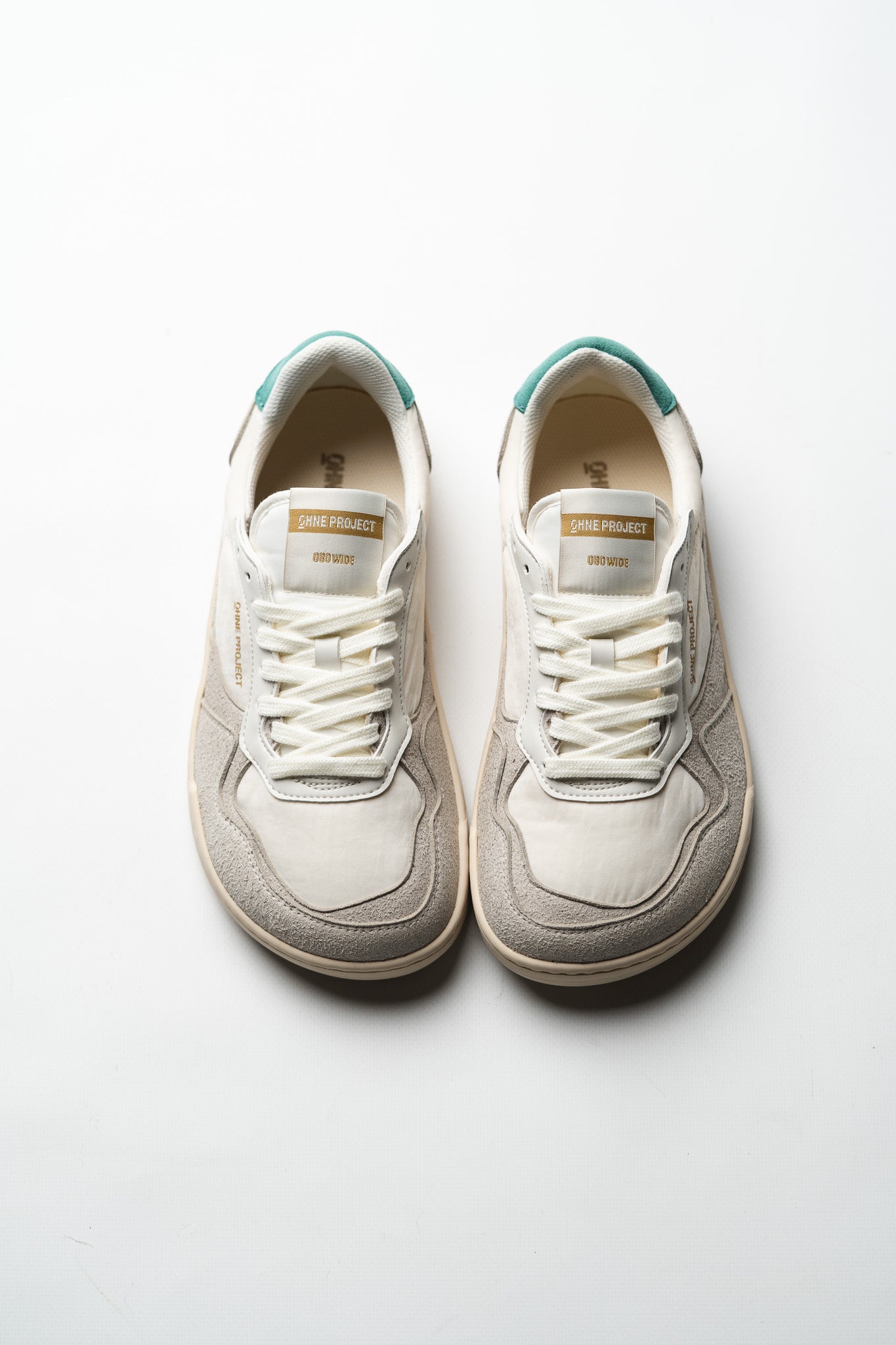 Barefoot Sneaker 080 Wide Hielo above