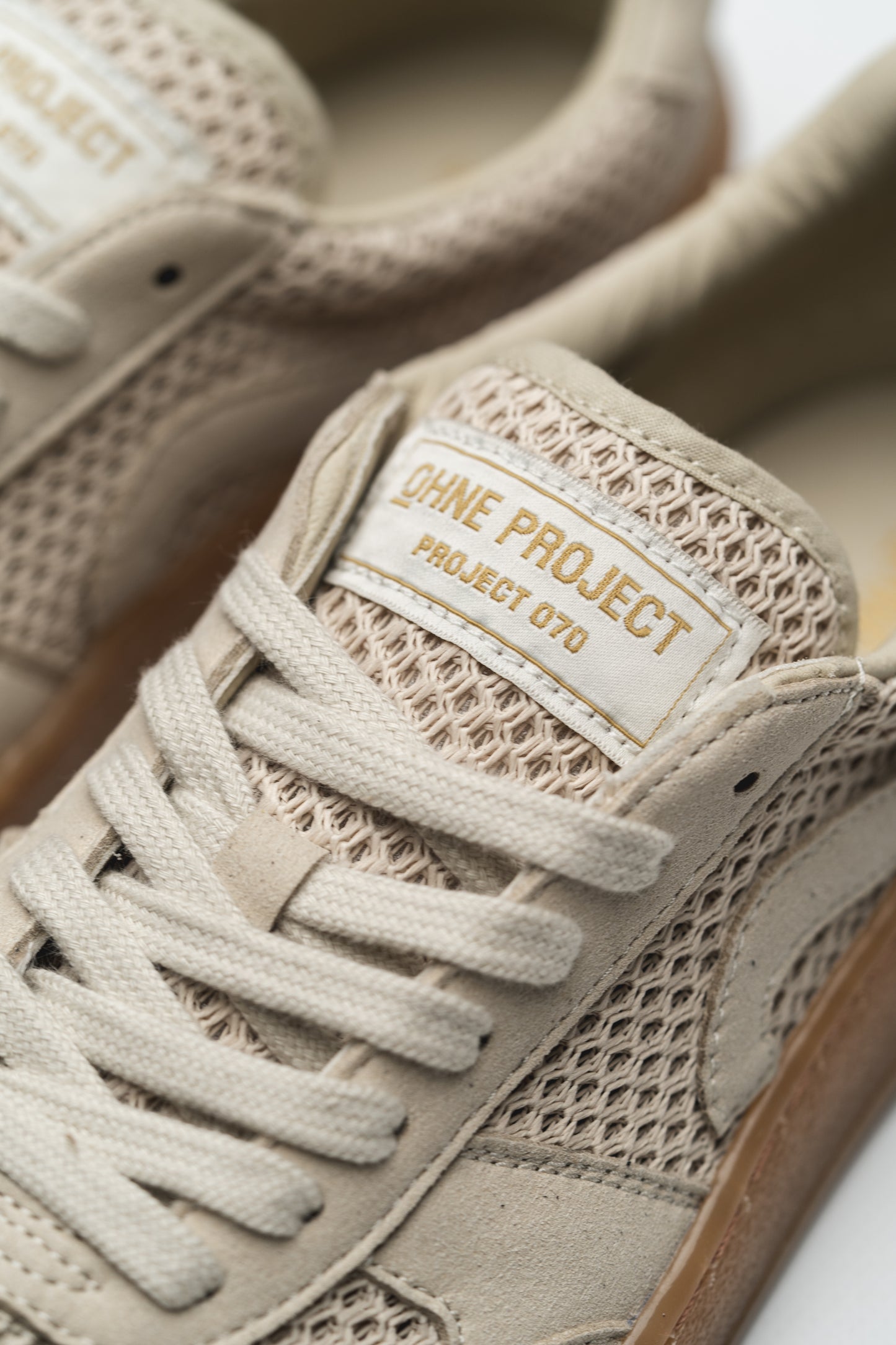 barefoot sneaker 070 beige mesh detail