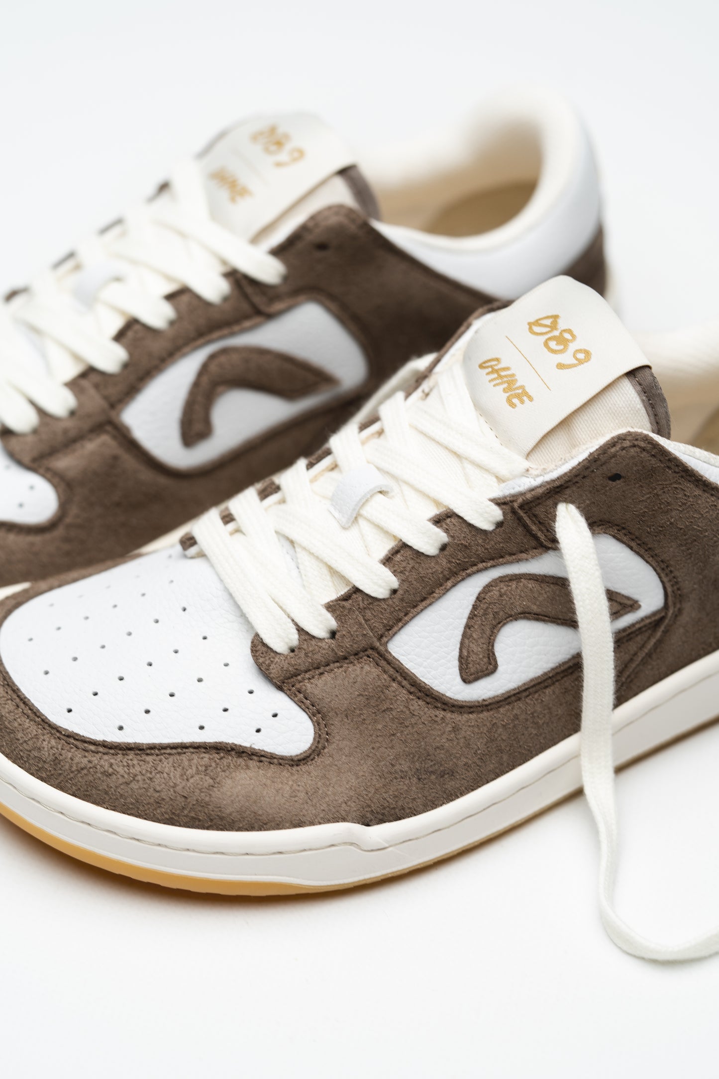 089 Wide Zapatillas Barefoot Smoky Taupe Ohne Project - detalle del logo