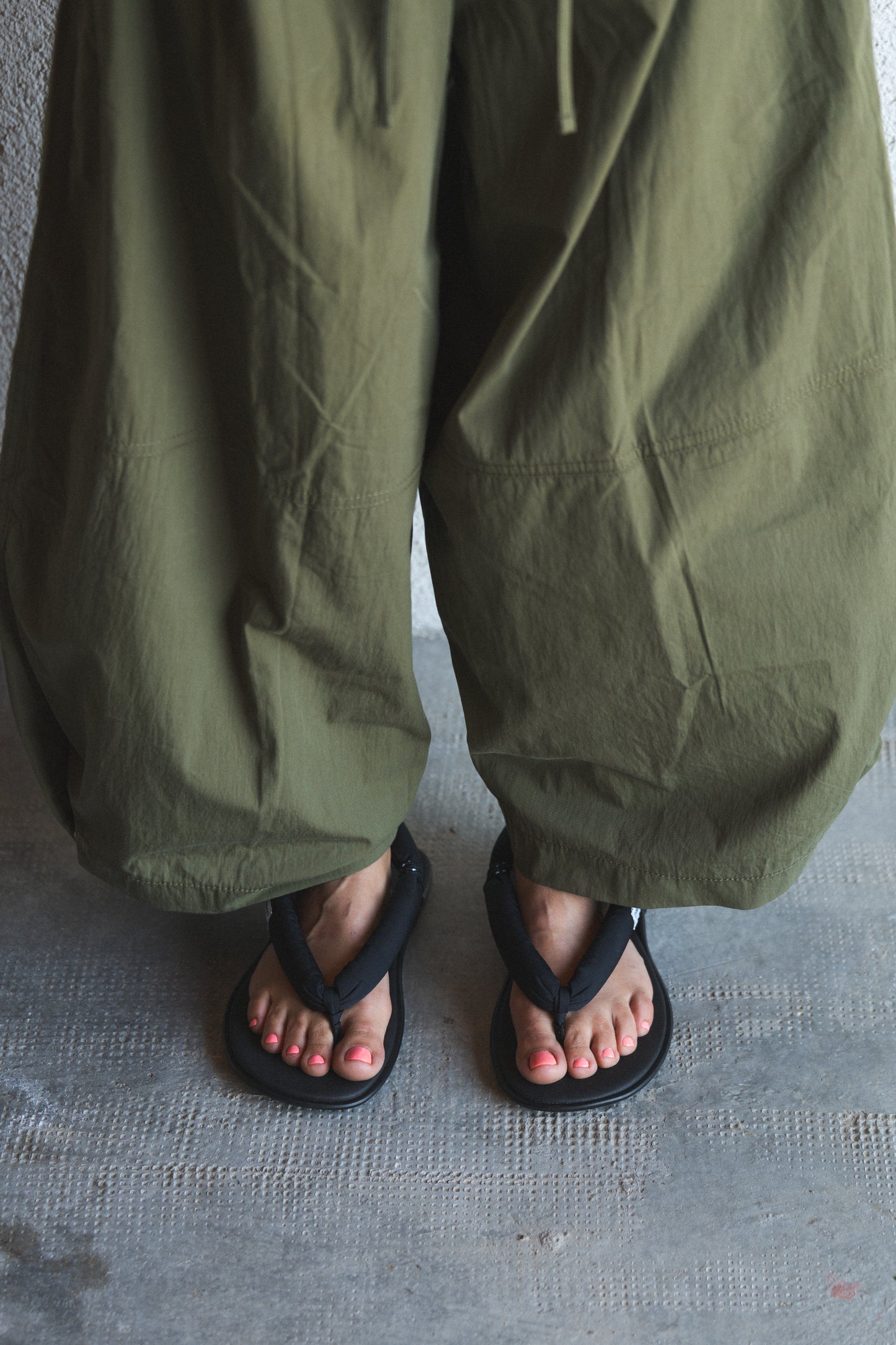 PADDED BAREFOOT SANDAL SOREN BLACK
