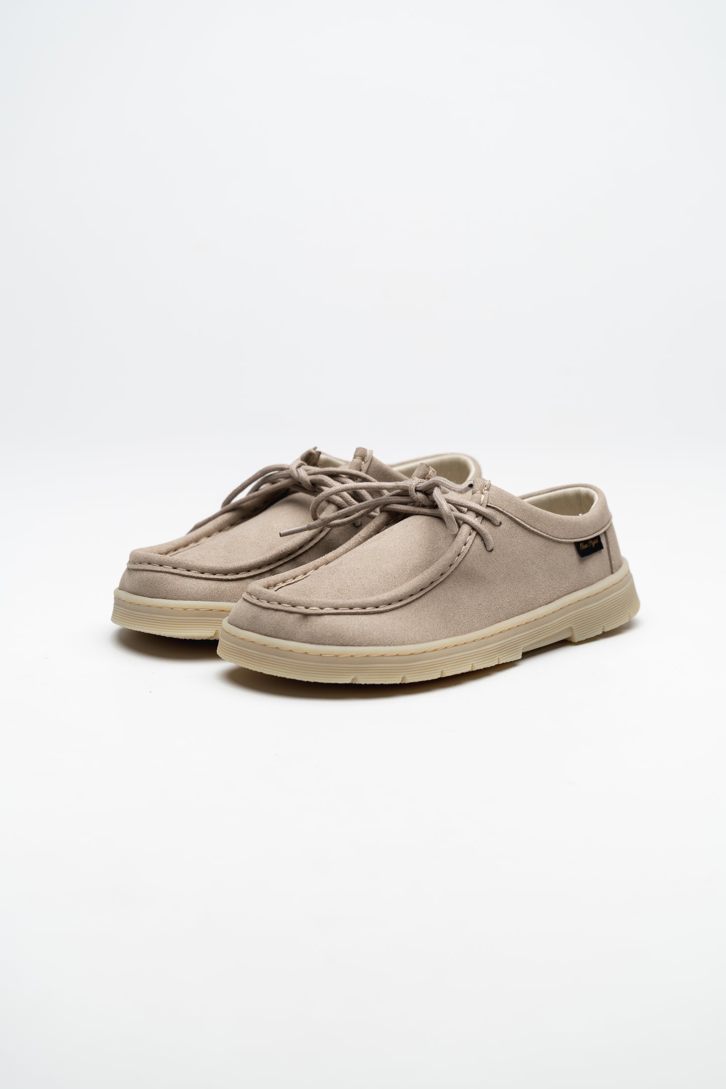 SABATA BAREFOOT AMB CORDONS MILOS COCO