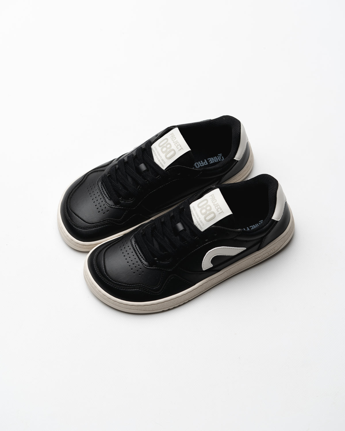 Barefoot Sneaker 080 Shadow Black Ohne Project full view