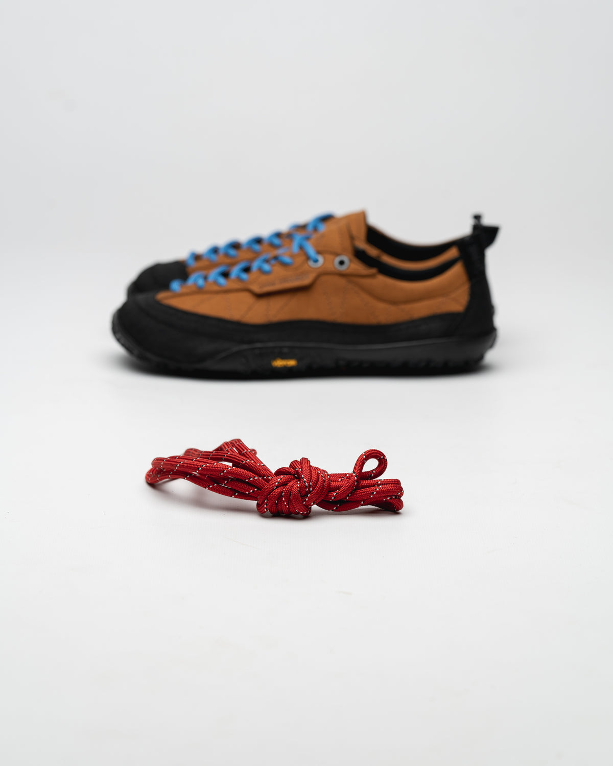 Barefoot Sneaker Strata Desert Ohne Project red laces
