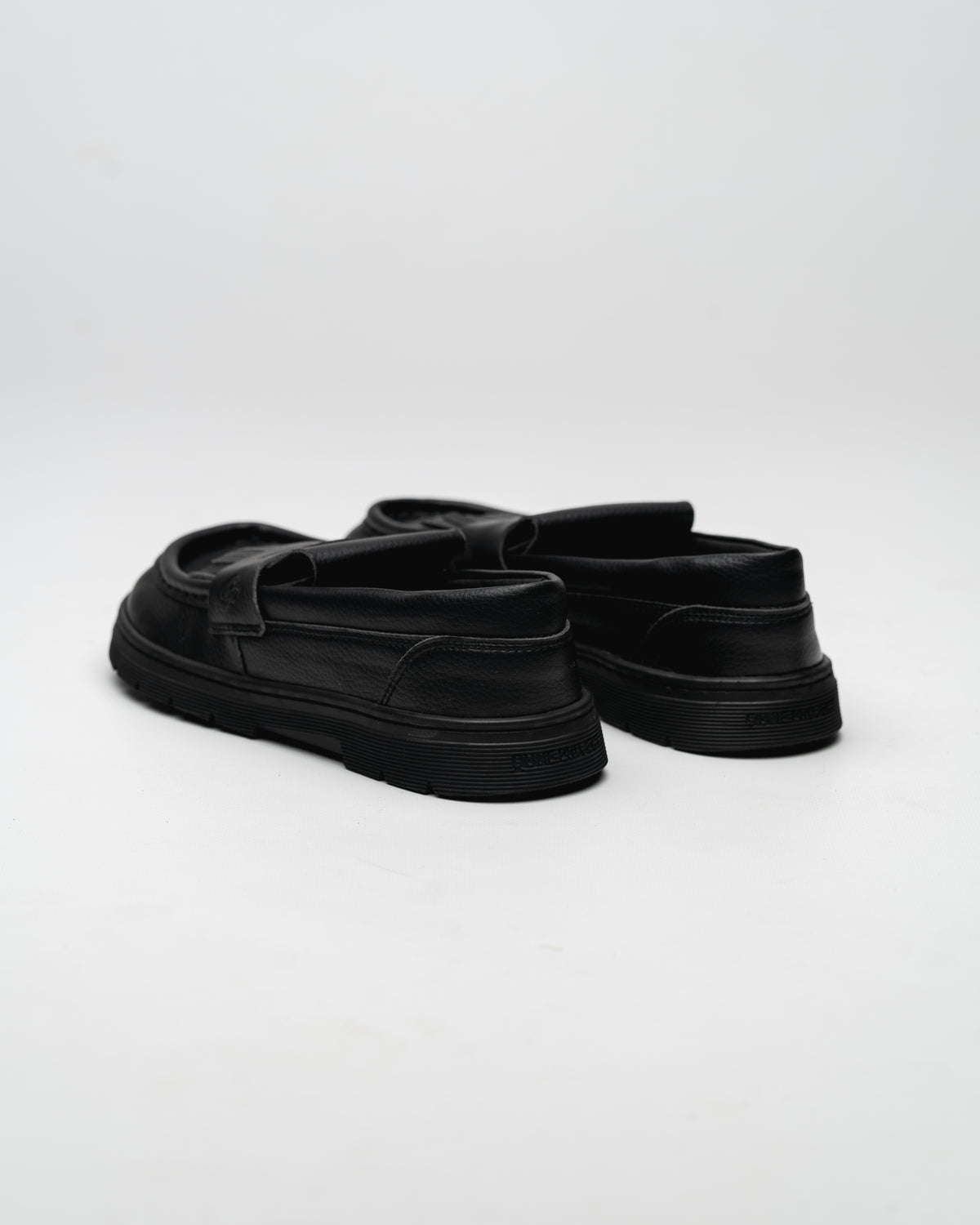 Barefoot Loafer Luma Black Ohne Project rear view