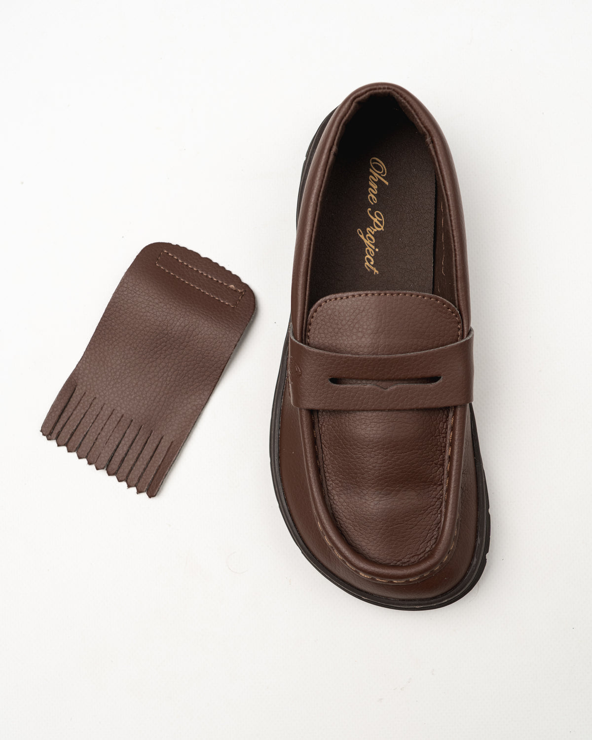 Barefoot Loafer Luma Wood Ohne Project tassels view