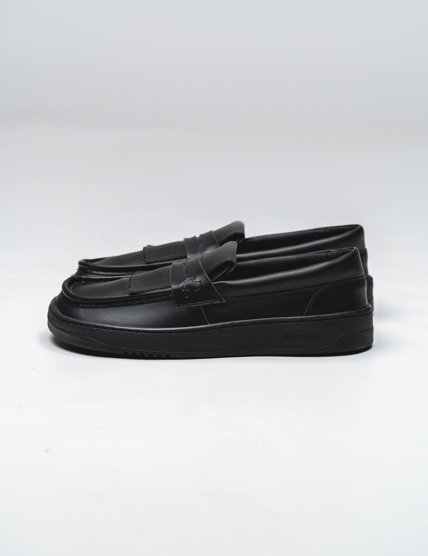 Barefoot Loafer Luma Butter Black 1