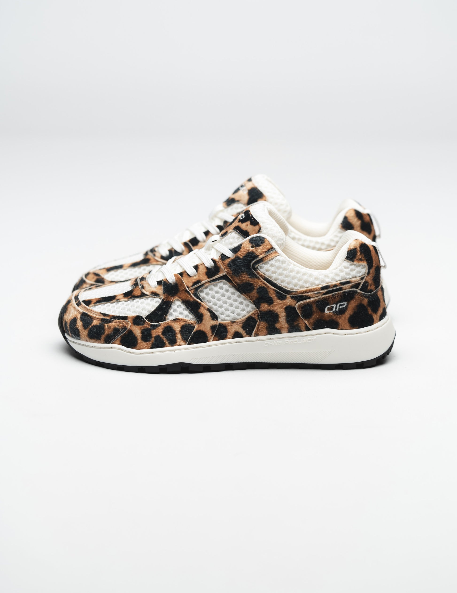 Barefoot Sneaker Retro Run Animal