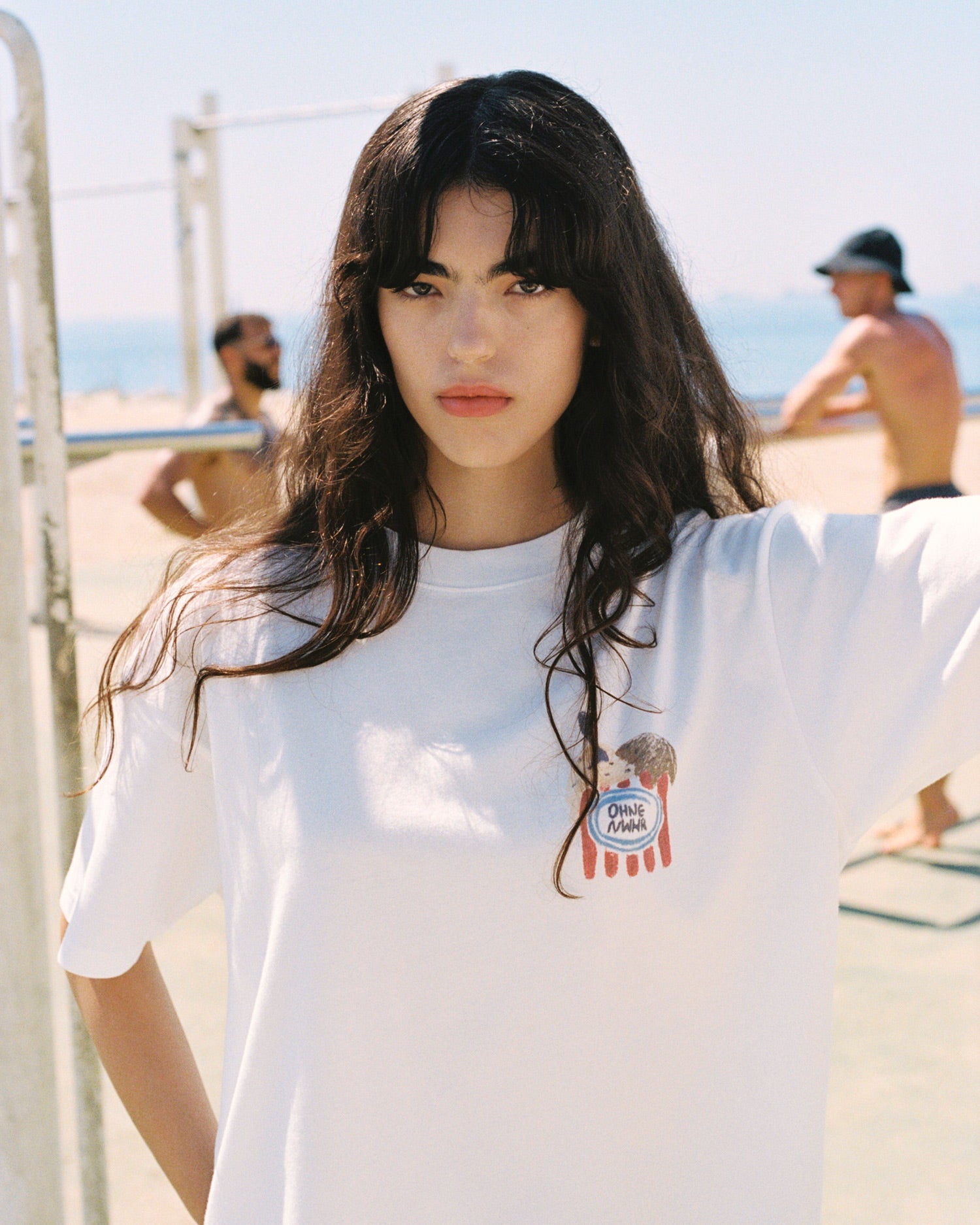 white t-shirt Ohne Project x Nowhere - model dressed