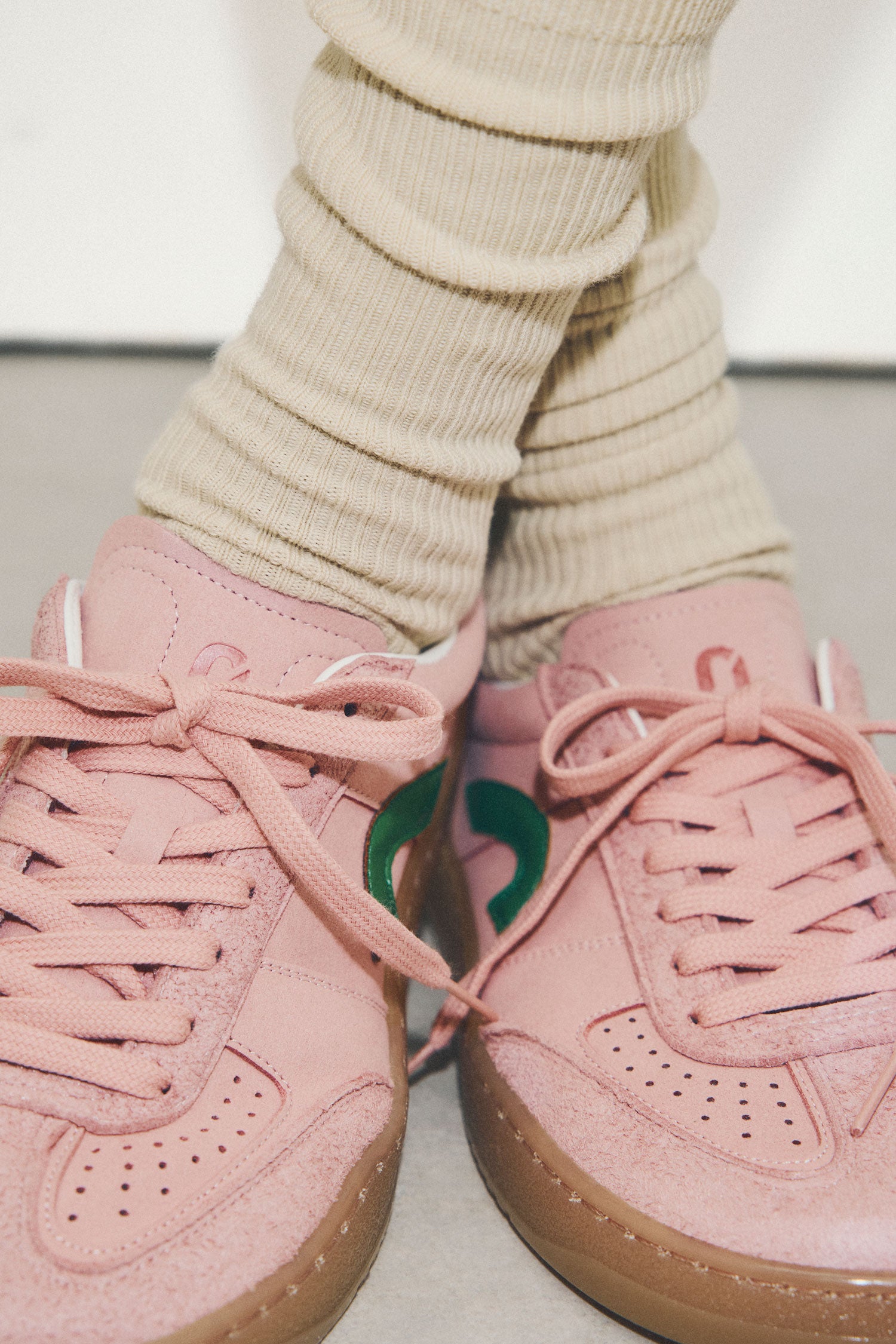 Barefoot Sneaker Project 070 Teddy Pink - Ohne Project - on model