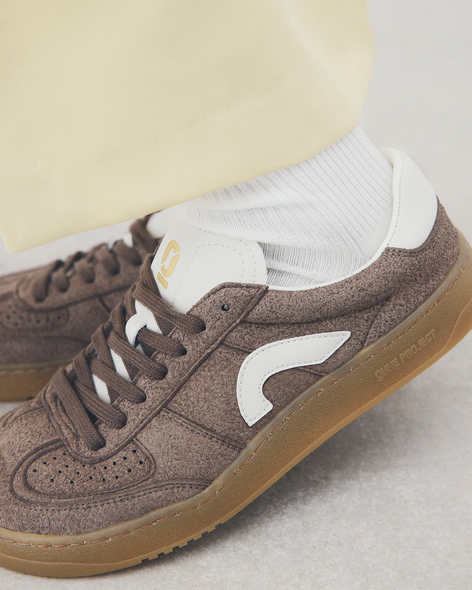 Barefoot Sneakers 070 Concrete Ohne Project logo view