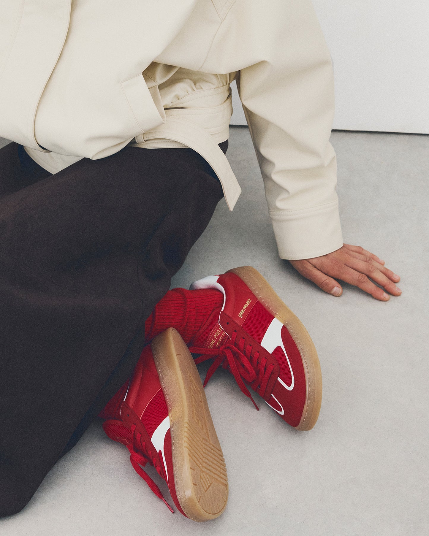 Ohne Project Barefoot Sneaker Project 070 Fresh Red on model