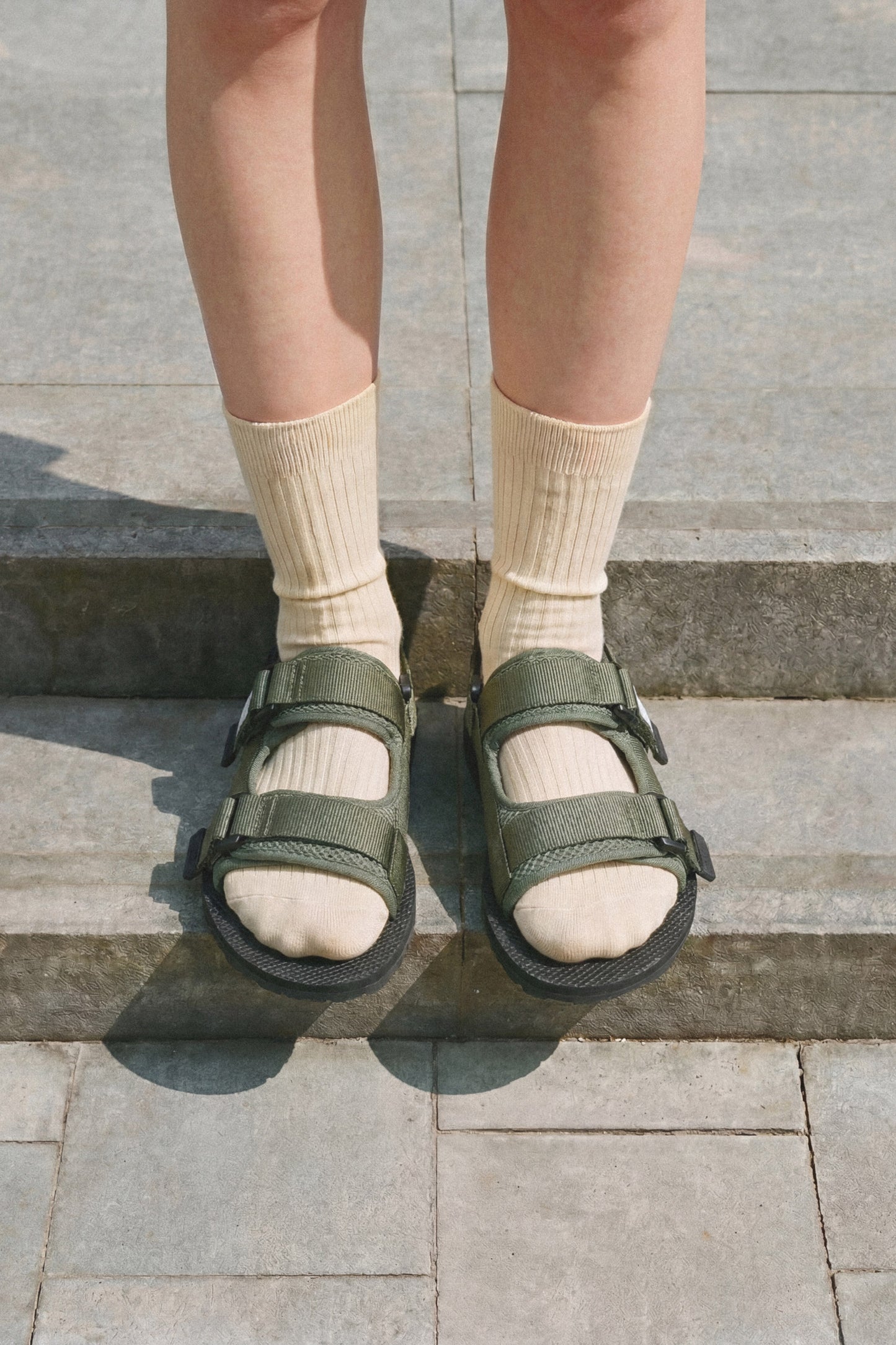 BAREFOOT SANDAL NALU KHAKI