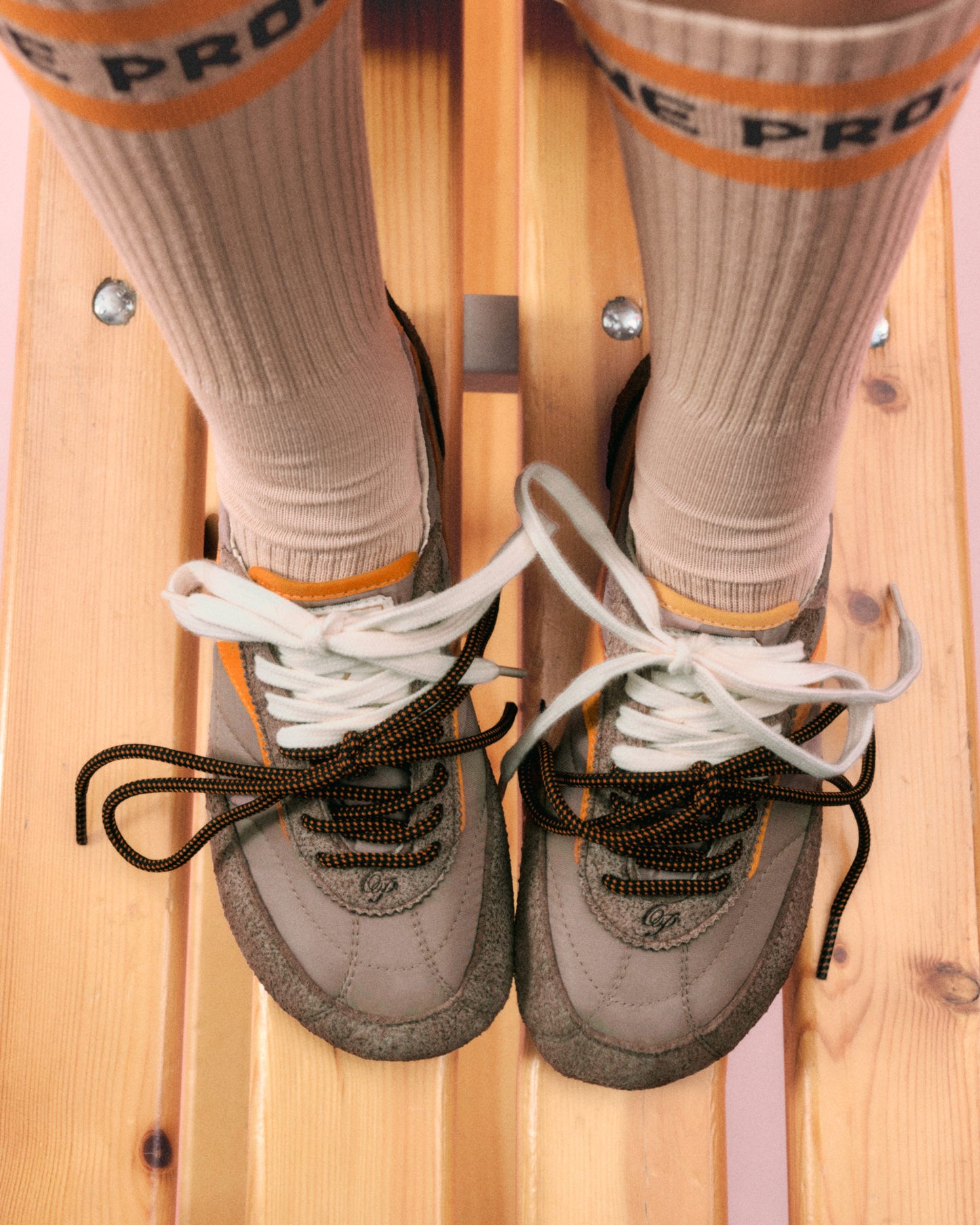 Barefoot Sneakerina Kima Ohne Project Peach Punch laces