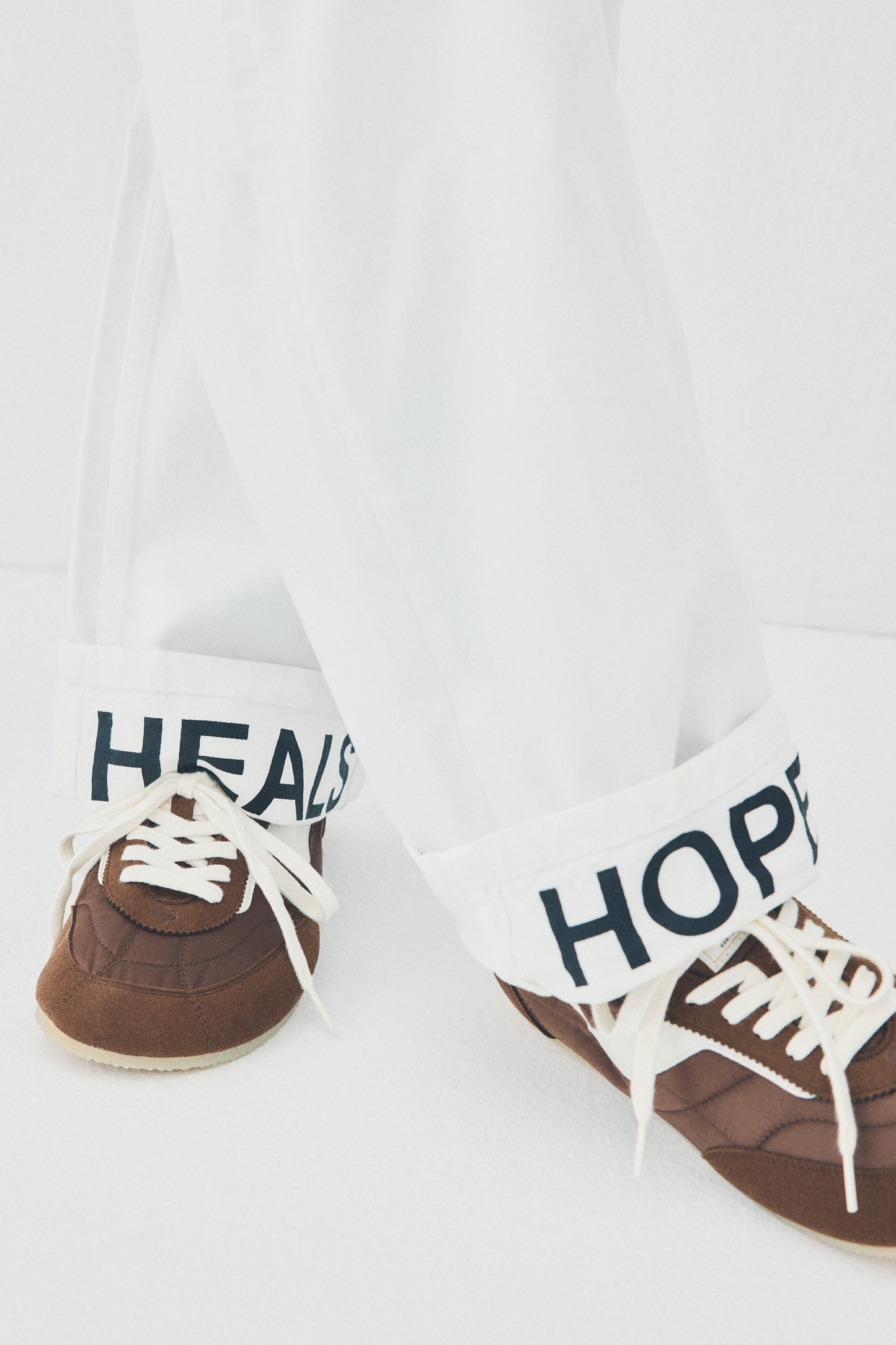 Barefoot Sneakerina Kima Ohne Project Brown - worn by model